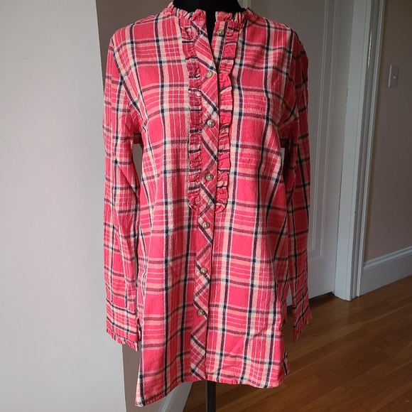 Lucky Brand Tunic Top. - Picture 5 of 10